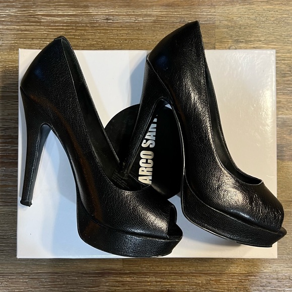 Black platform heels, open toe, size 5 - Picture 3 of 11